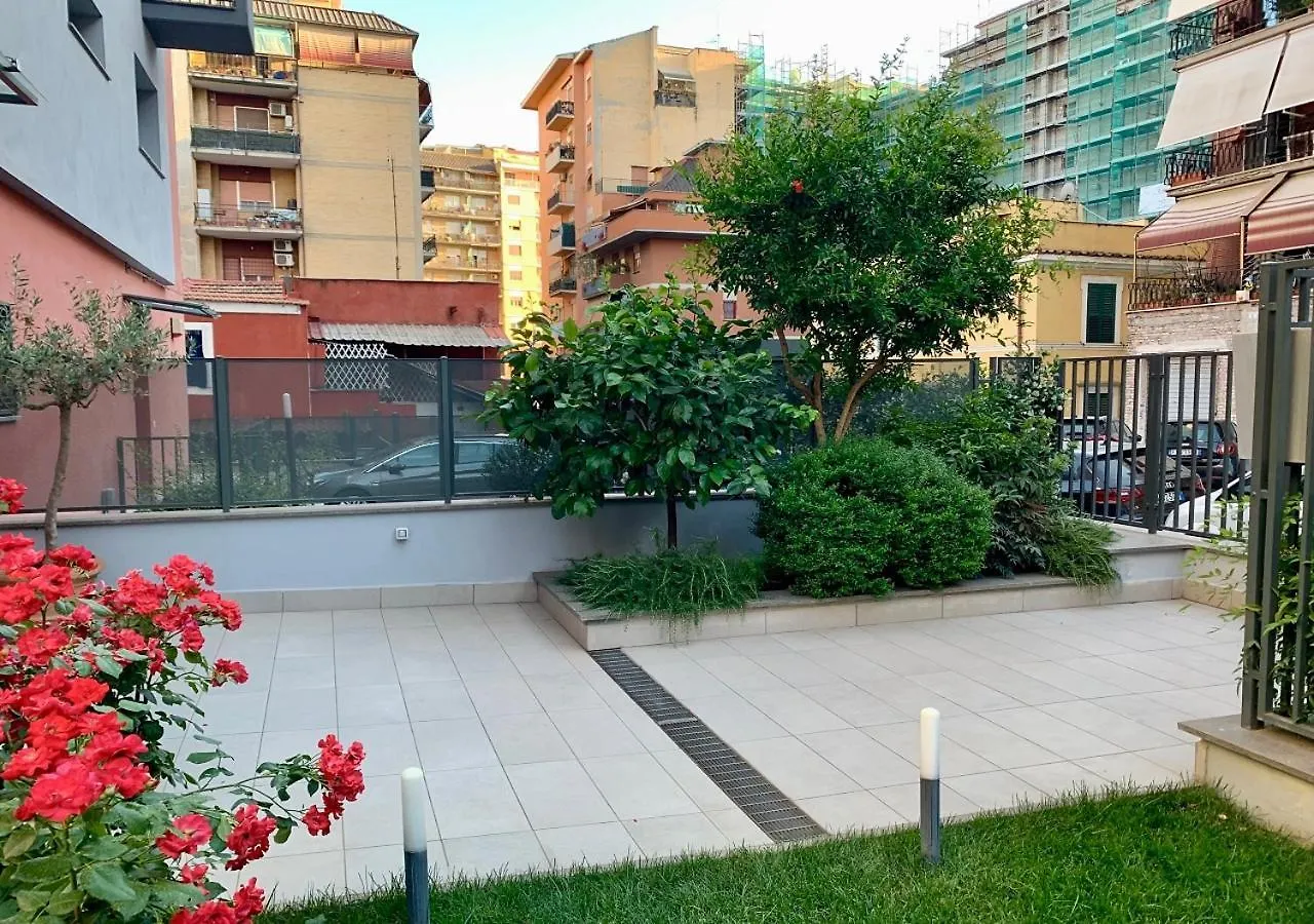 Skytower Apartamento Roma 0*,  Itália